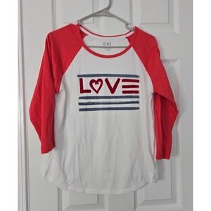 EV1  Womans 3/4 Sleeve top Size Large has Love on the Front
